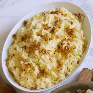 MASHED POTATOES WITH CARAMELIZED SHALLOTS